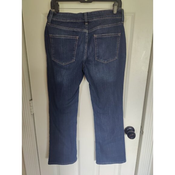 St. John's Bay Bootcut Secretly Slender Medium Wash Mid-Rise Jeans 8P NWT - Picture 2 of 8
